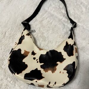 cow printed baguette shoulder bag w/ silver chain